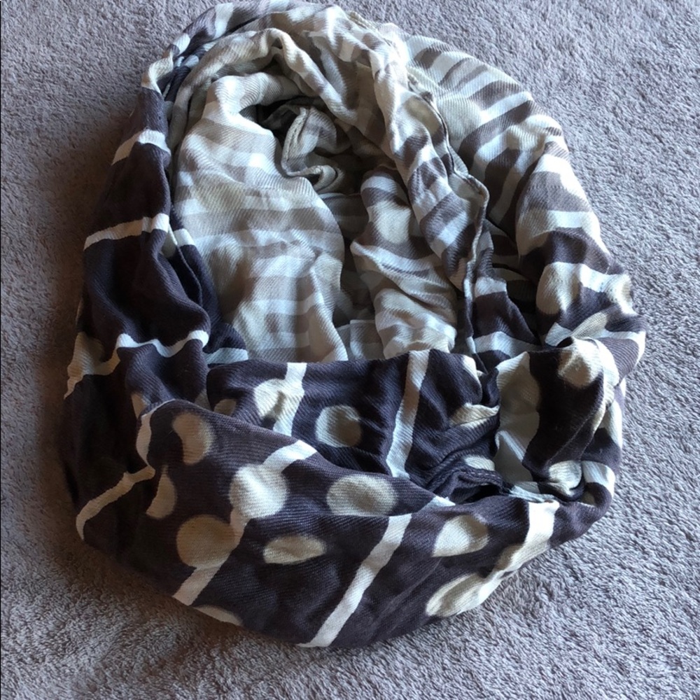 Scarf - Picture 3 of 4